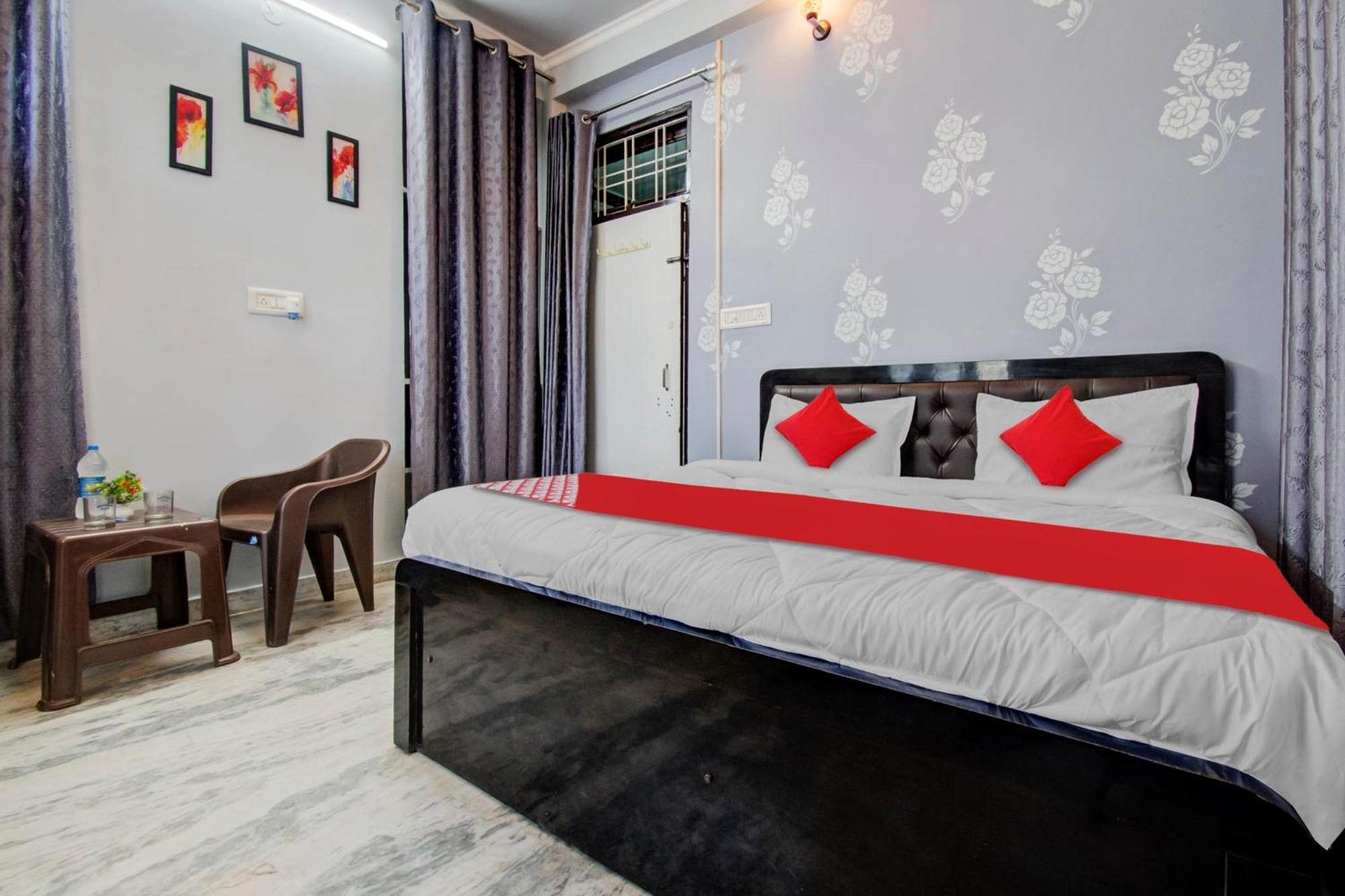 Oyo Flagship 81130 Vanya Guest House Джайпур Екстериор снимка