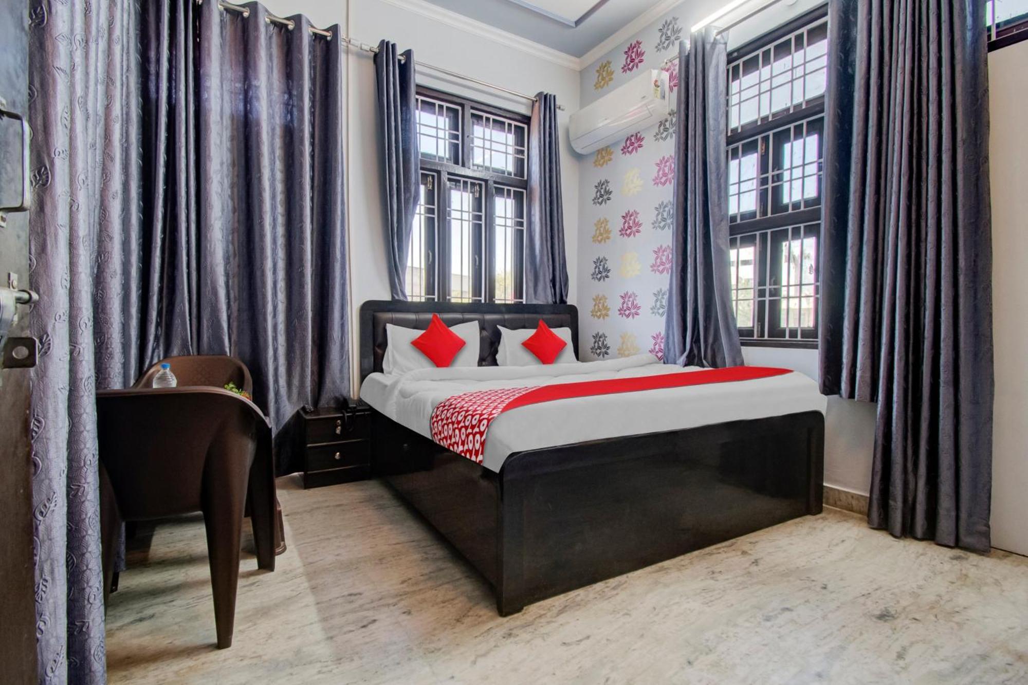 Oyo Flagship 81130 Vanya Guest House Джайпур Екстериор снимка