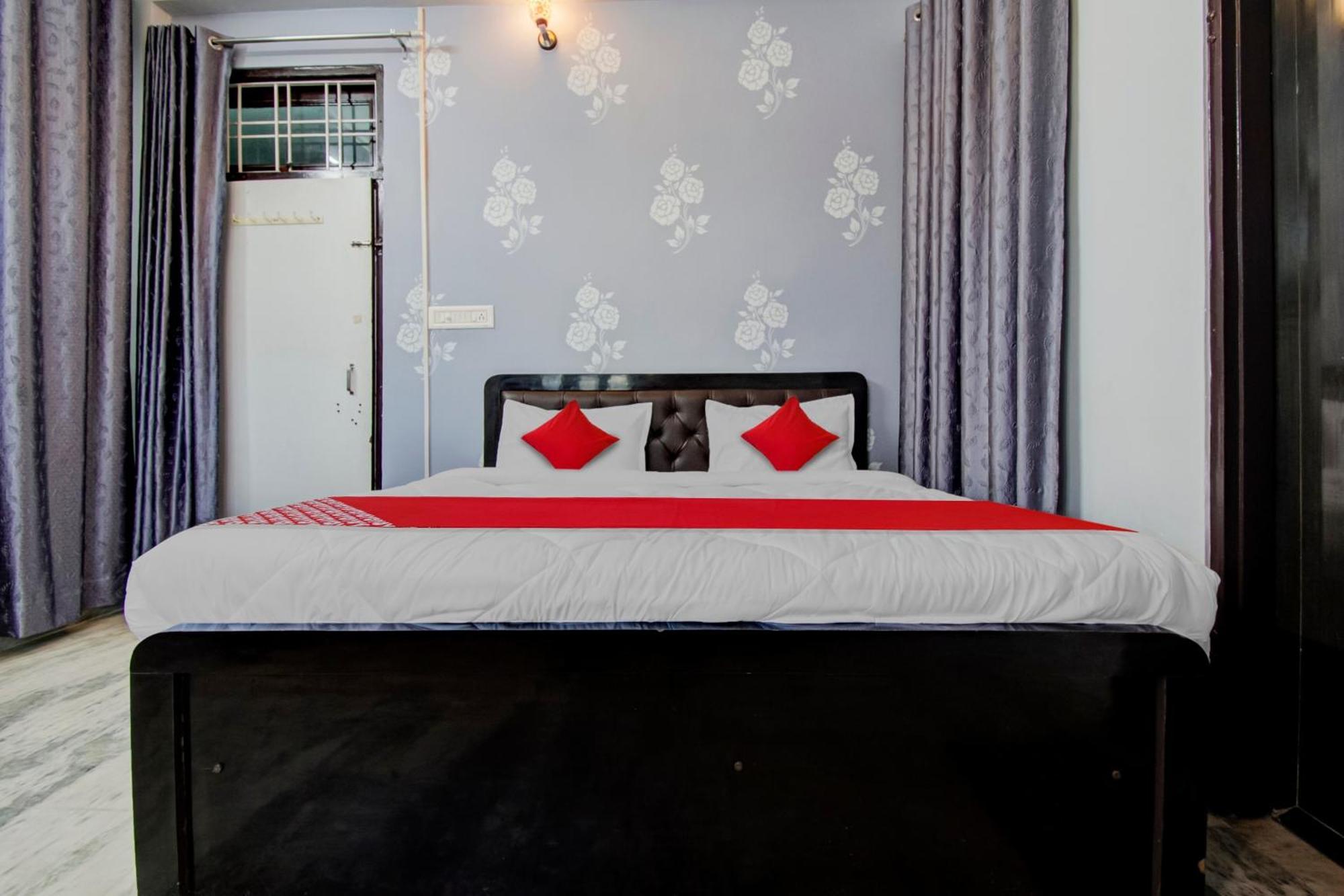 Oyo Flagship 81130 Vanya Guest House Джайпур Екстериор снимка
